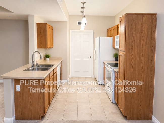Building Photo - 41410 Juniper St