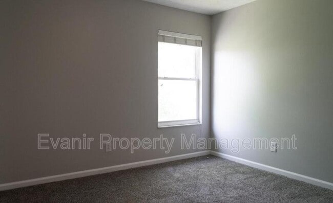 Building Photo - 1142 Deercreek Dr