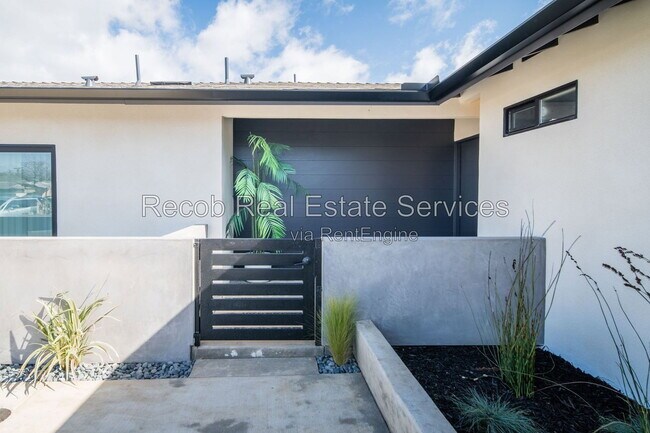 Building Photo - 4988 Genesee Ave