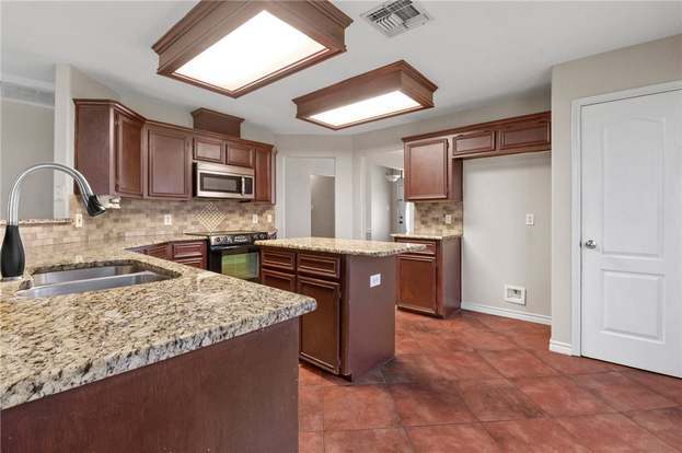 Building Photo - 7902 Snake River Dr