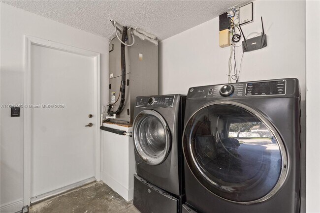 Building Photo - 14340 NW 11th St