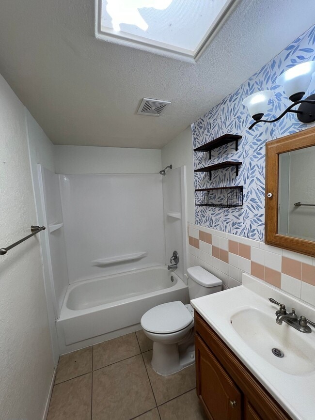 Building Photo - 5981 N Sebba Pl