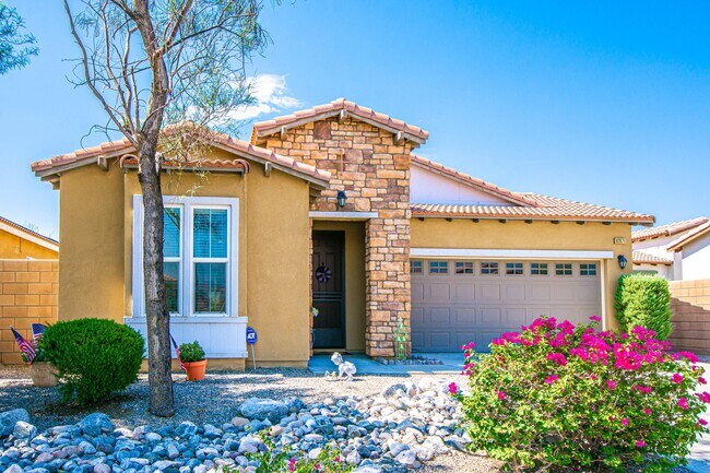 Building Photo - 62671 S Starcross Dr