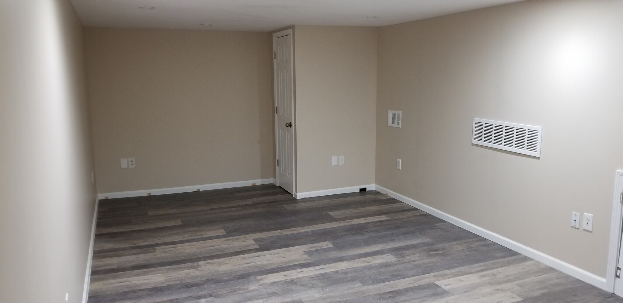 Building Photo - 202 Brookside Dr