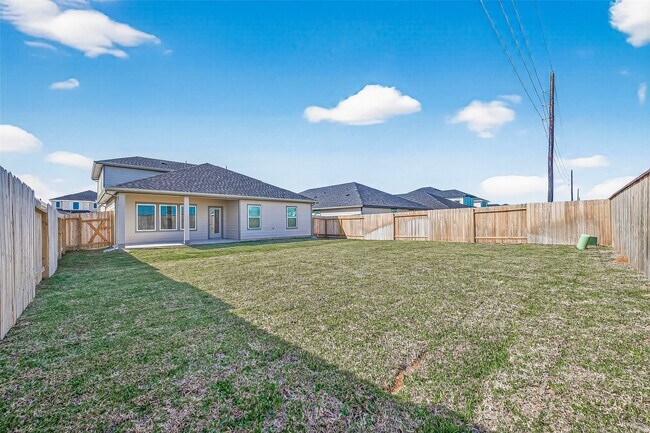 Building Photo - 4323 Camden