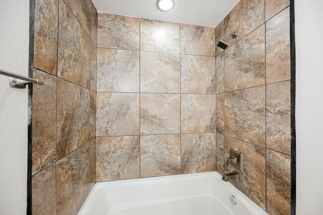 Building Photo - Charming 3-Bedroom Rental with Pool, Firep...