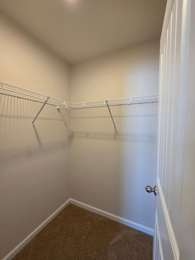 Building Photo - 2969 Old Field Rd