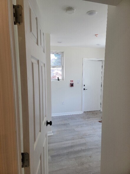 Building Photo - 3625 N 22nd St