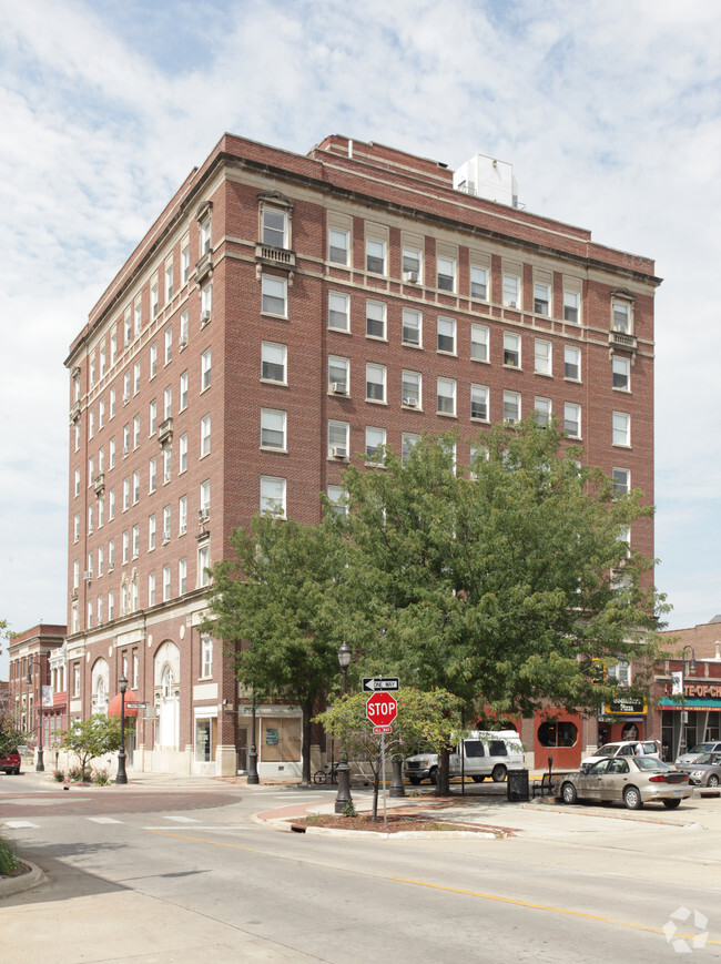 Primary Photo - Bluff Towers Apartments