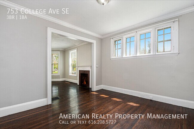 Building Photo - 753 College Ave SE