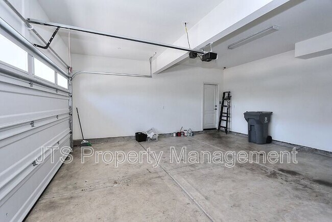 Building Photo - 4268 Emerald Gate Ln