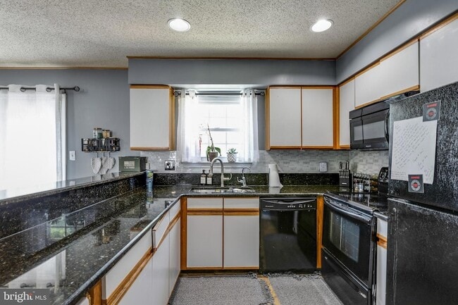 Building Photo - 8329 Founders Woods Way