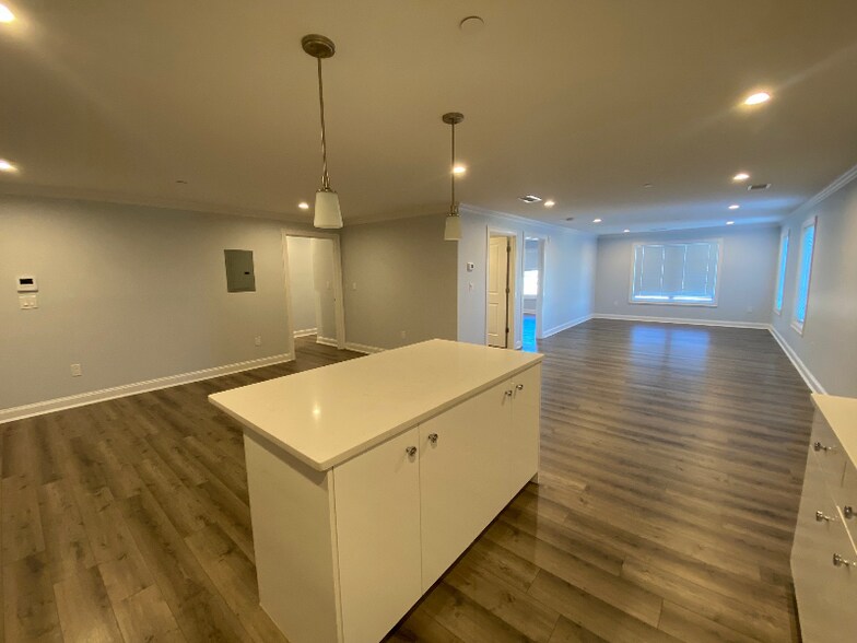 Building Photo - 71 Legacy Blvd