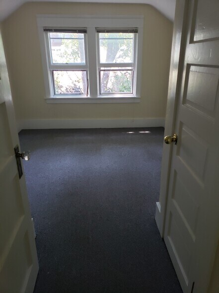 Building Photo - 1605 Pearl St