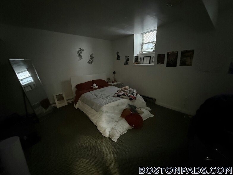 Building Photo - 776 Columbus Ave