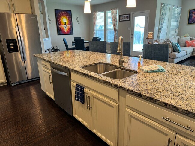 Building Photo - 6605 Alabaster Dr