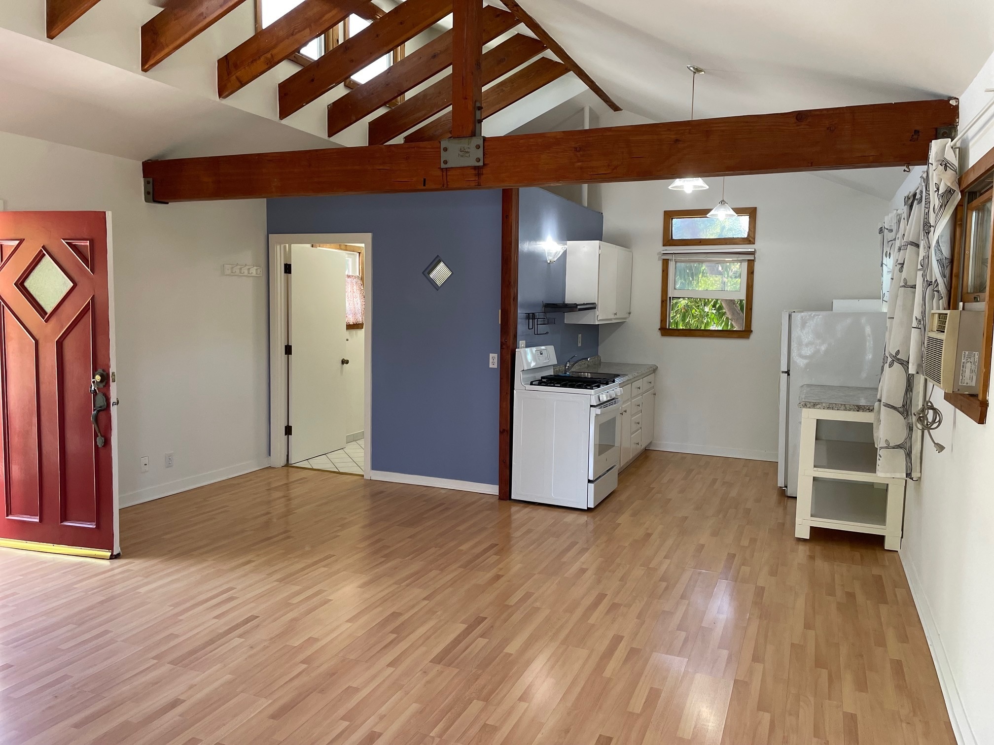 Bathroom Door / Kitchen Area - 5257 Sylmar Ave