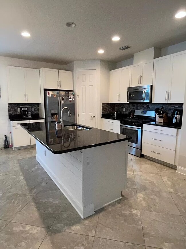 Building Photo - 14043 Prater Ct