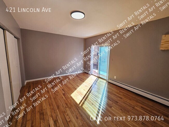 Building Photo - 421 Lincoln Ave