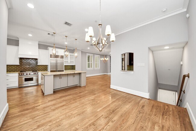 Building Photo - 12790 Yorkstone Dr