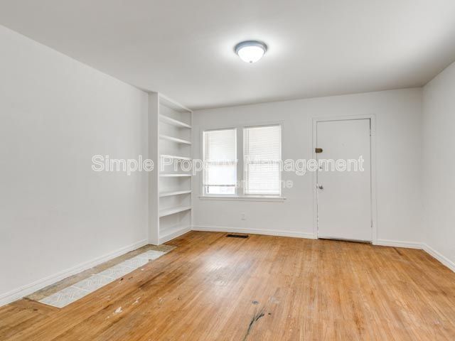 Building Photo - 2413 NW 12th St