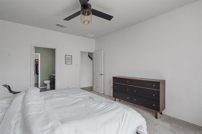 Building Photo - 124 Northern Harrier Ct