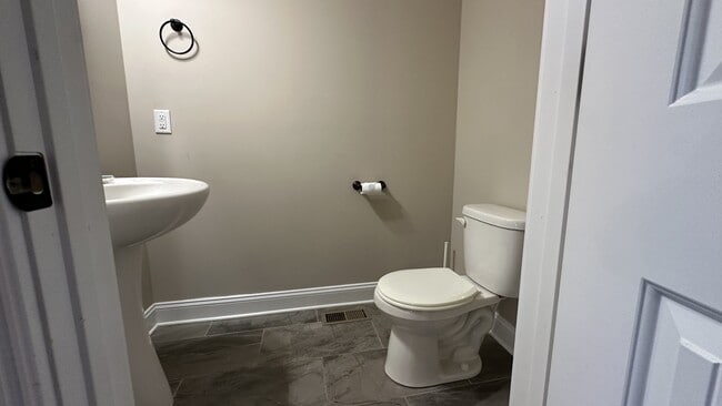 Building Photo - 3149 Timberdale Dr