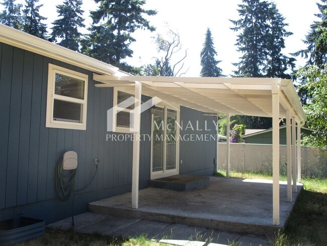 Building Photo - Charming 3-Bedroom Home in Steilacoom