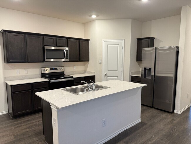Building Photo - First time rental in Forney