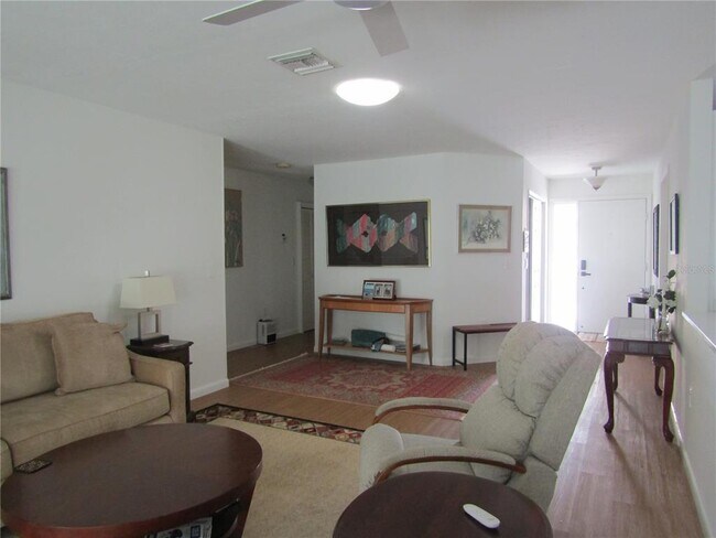 Building Photo - 5270 Villa Majorca Ct