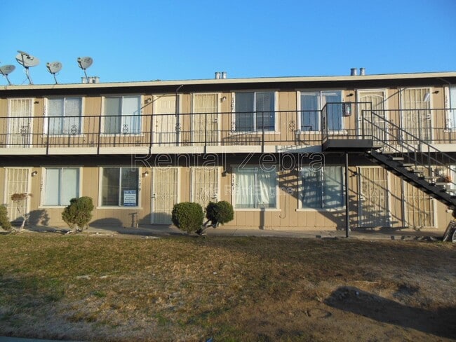 Building Photo - 1181 Kelso St