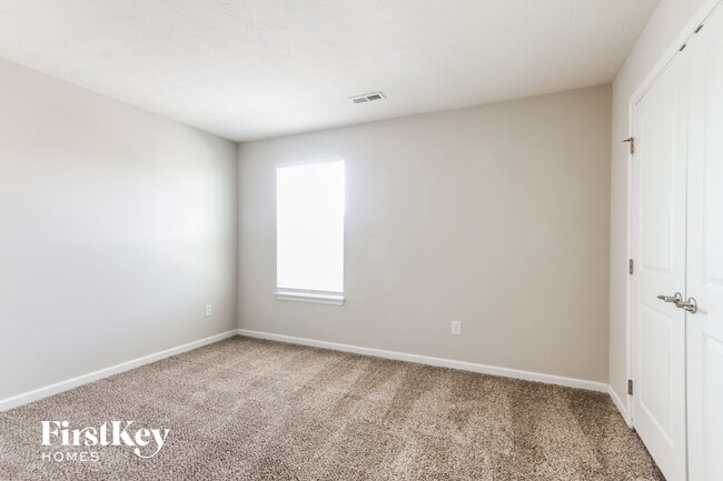 Building Photo - 6660 Branches Dr