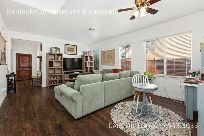 Building Photo - 10252 Oak Spur Way