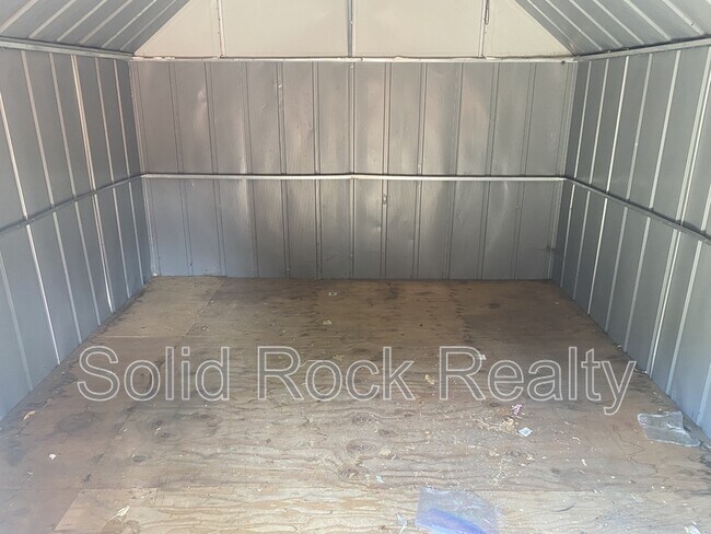 Building Photo - 7284 Sioux Cir S