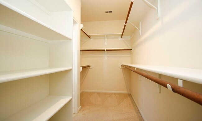 Building Photo - 17935 Gable Oak Ln