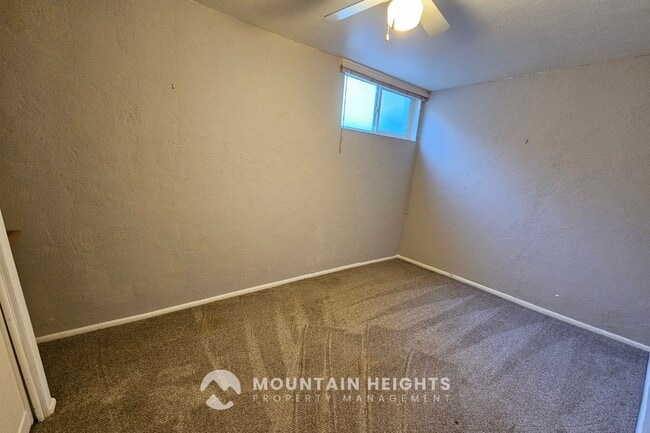Building Photo - 2473 S Hartford St