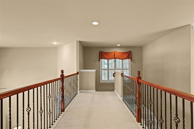 Building Photo - 6032 Sterling Dr