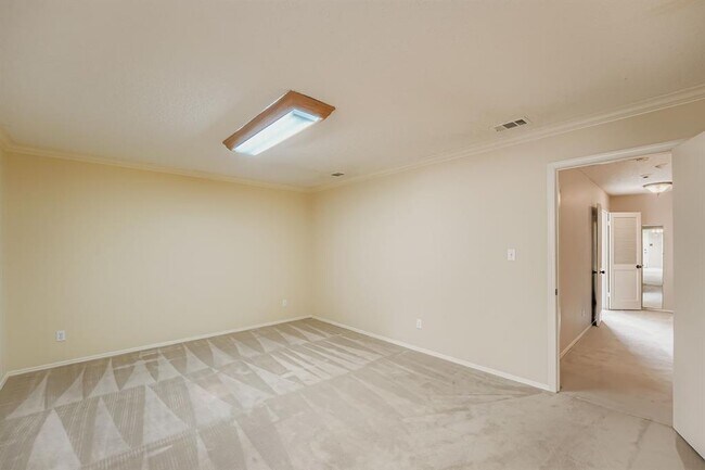 Building Photo - 8104 East Ct