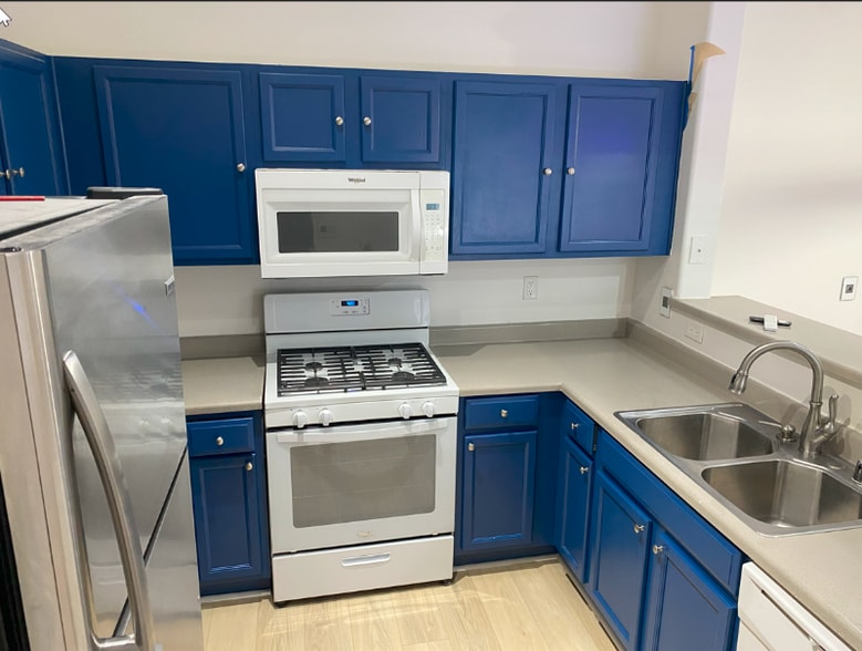 Building Photo - 5989 Trickling Descent St