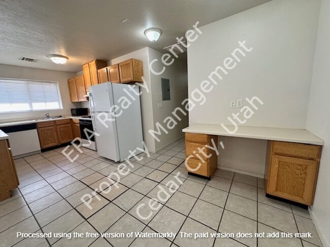 Building Photo - Move-In Discount -- 2 Bedroom - 2 bath Apartment with Garage!