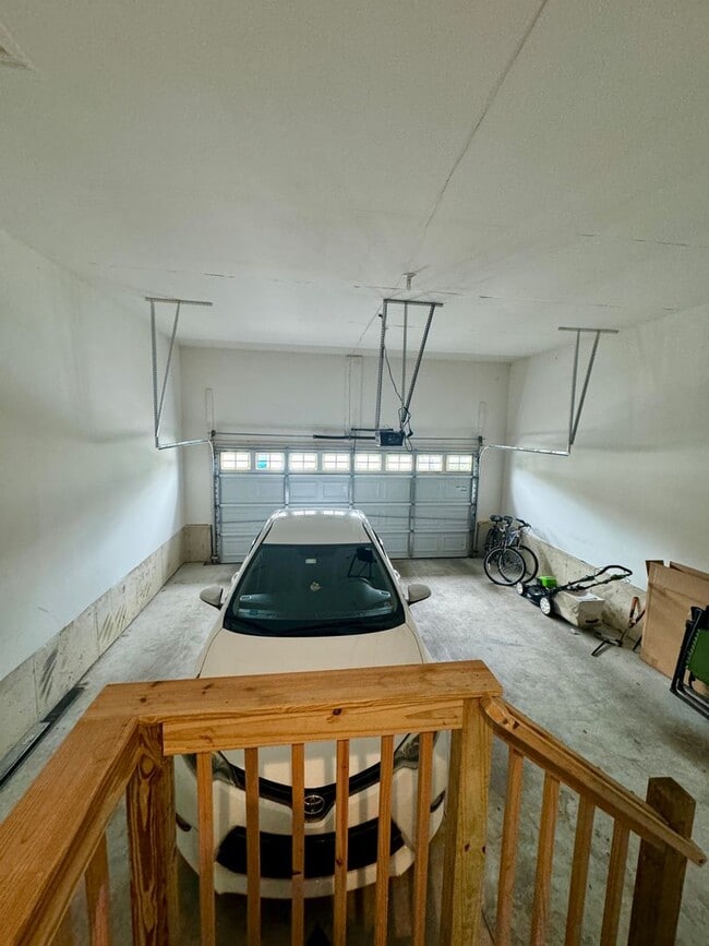 Building Photo - Welcome to Village of Bayberry North & Awa...