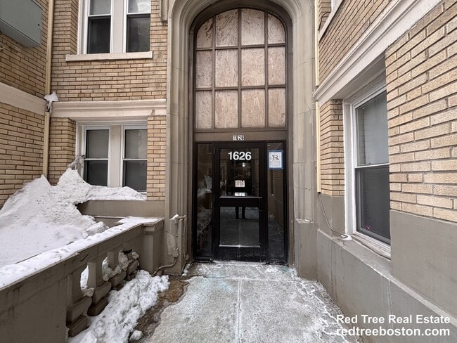 Building Photo - 1626 Commonwealth Ave