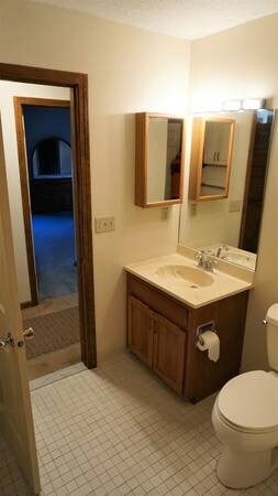 2nd bath - 217 Deer Run Trail