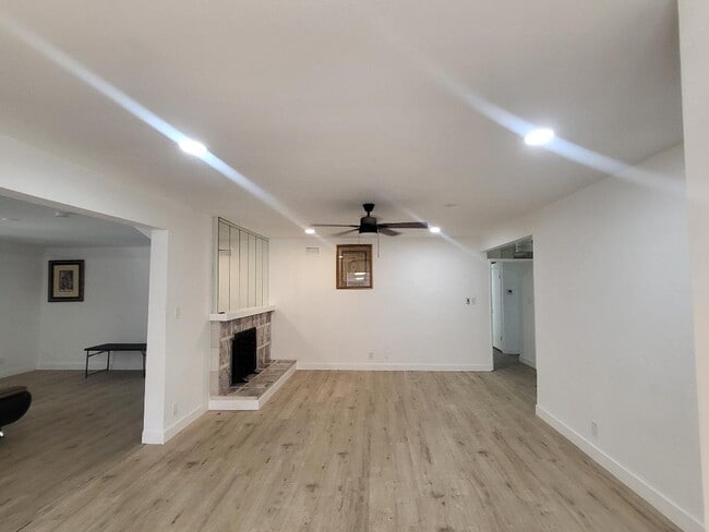 Building Photo - 8856 Casaba Ave