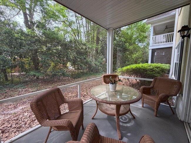 Building Photo - 2/2 Condo in The Links @ Haile Plantation - available end of April! *Approved Application*