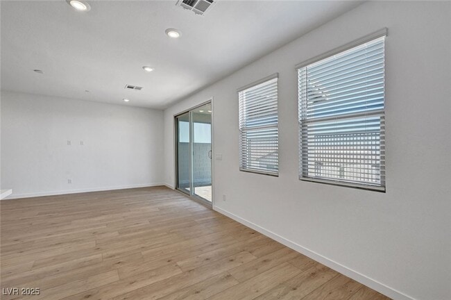 Building Photo - 1498 Marsh Bird St