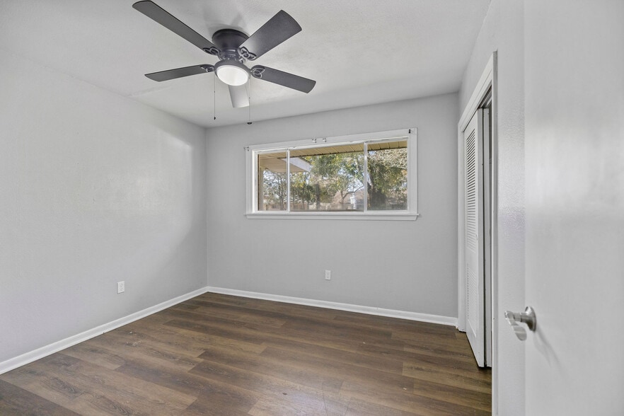 Building Photo - 124 Florence Dr