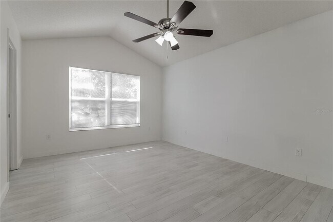 Building Photo - 1600 Taylorwood Dr