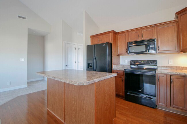 Building Photo - 115 Annalise Dr