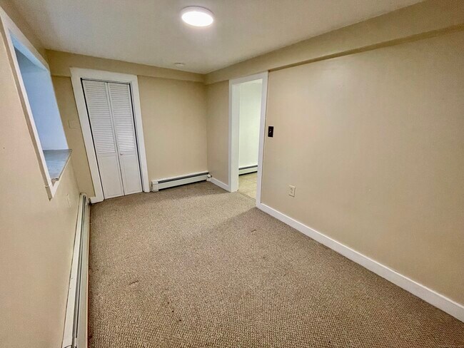 Building Photo - 535 Quinnipiac Ave